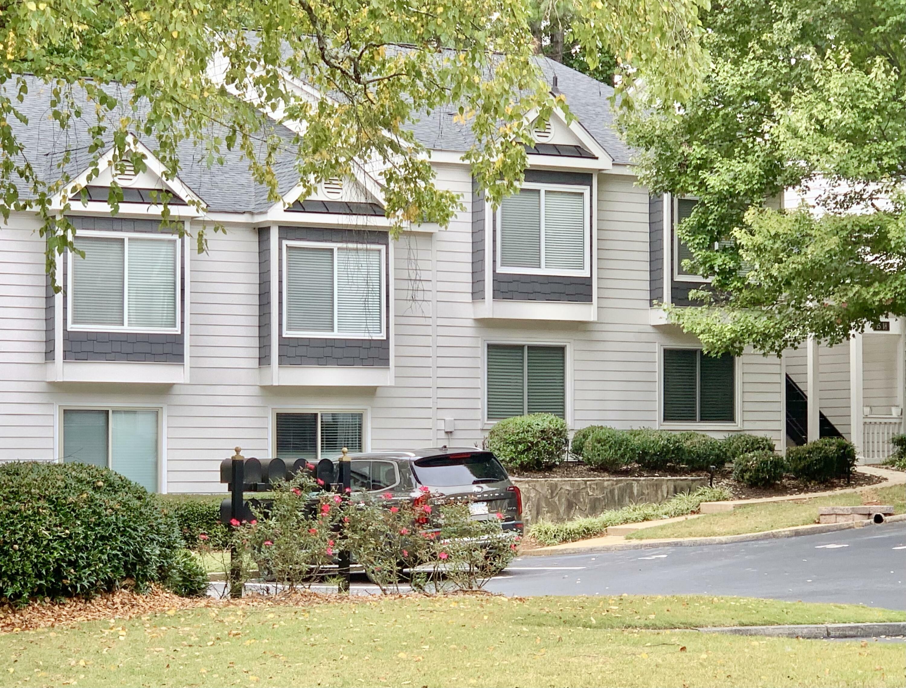 Property Photo: 15 SE Rumson Court GA 37167