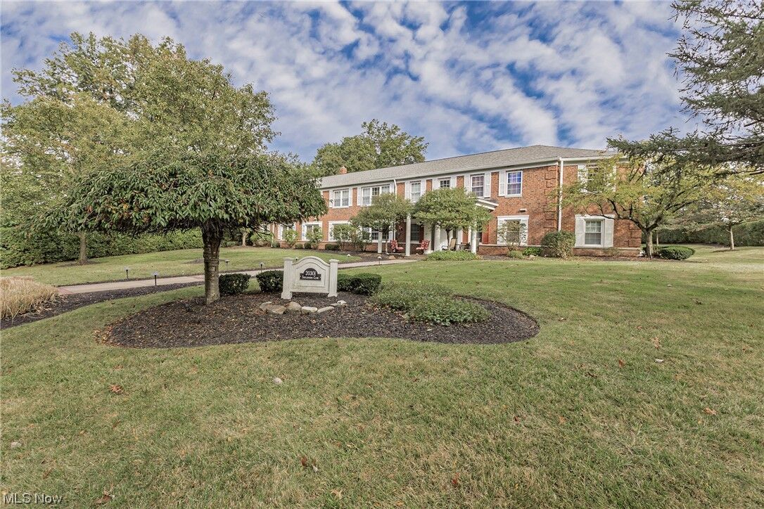 Property Photo:  20301 Shelburne Road 9B  OH 44118 