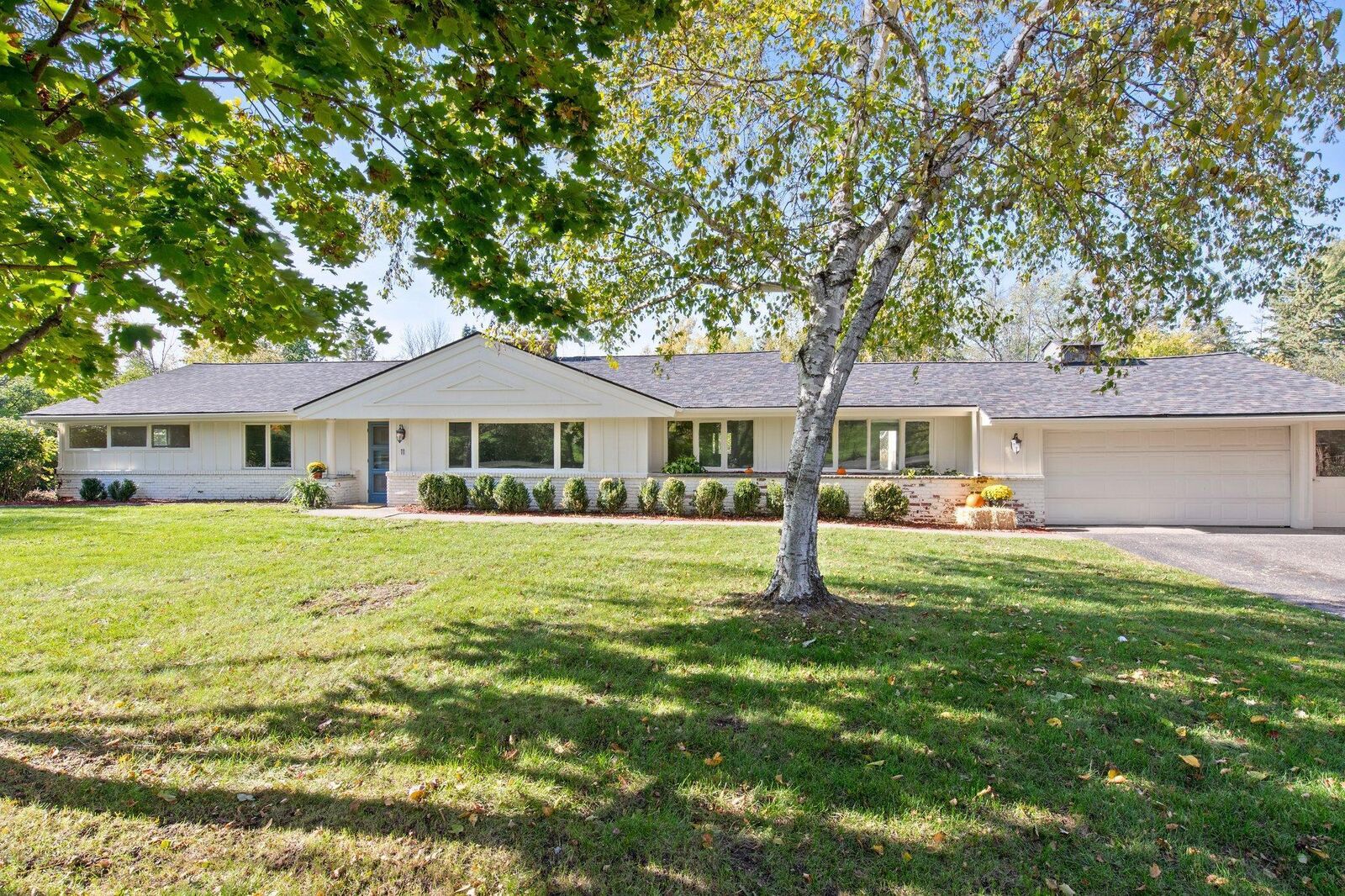 Property Photo: 11 E Pleasant Lake Road MN 55127