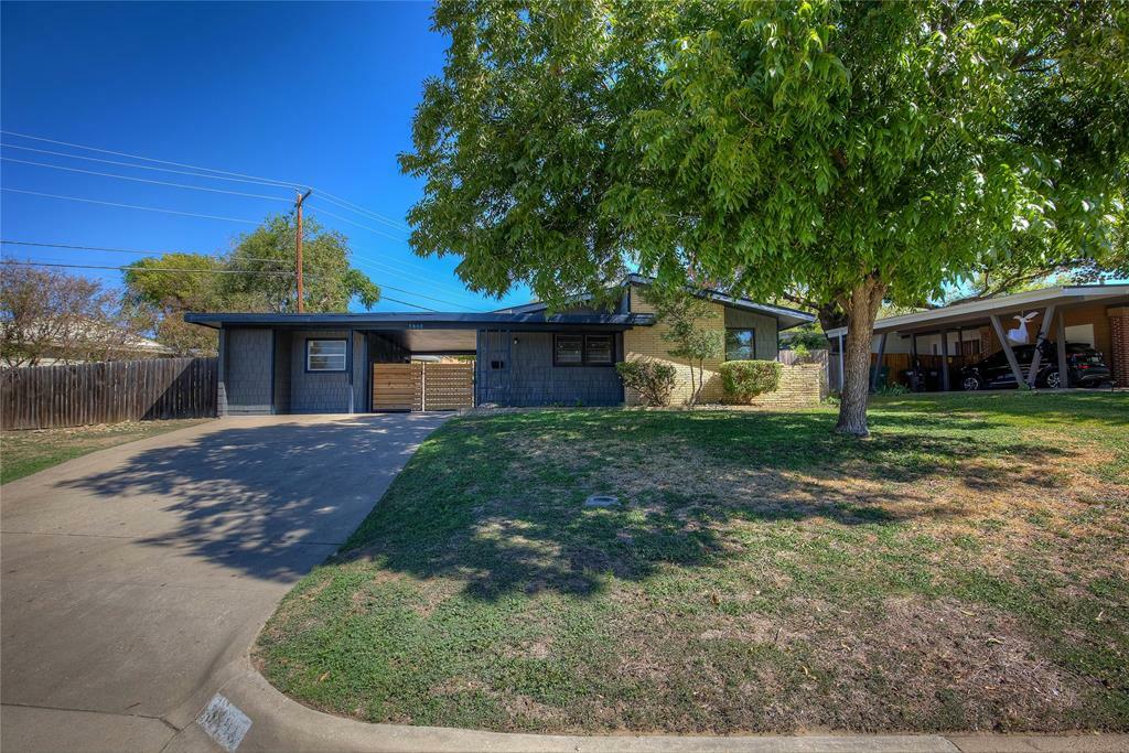 Property Photo:  3905 Sanguinet Street  TX 76107 