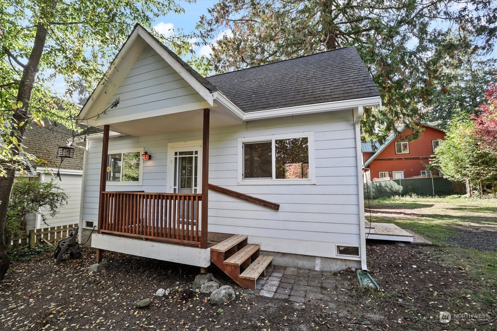 Property Photo:  18511 4th Avenue NE  WA 98392 