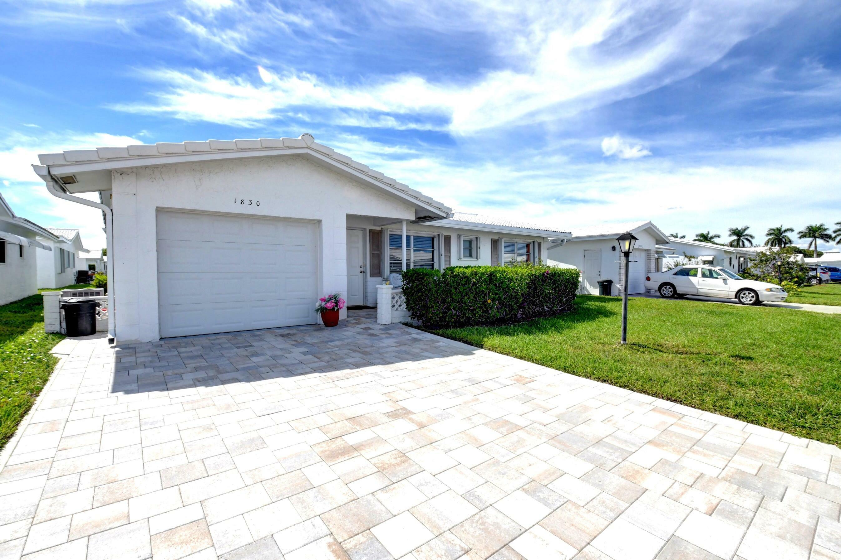 Property Photo:  1830 SW 17th Street  FL 33426 