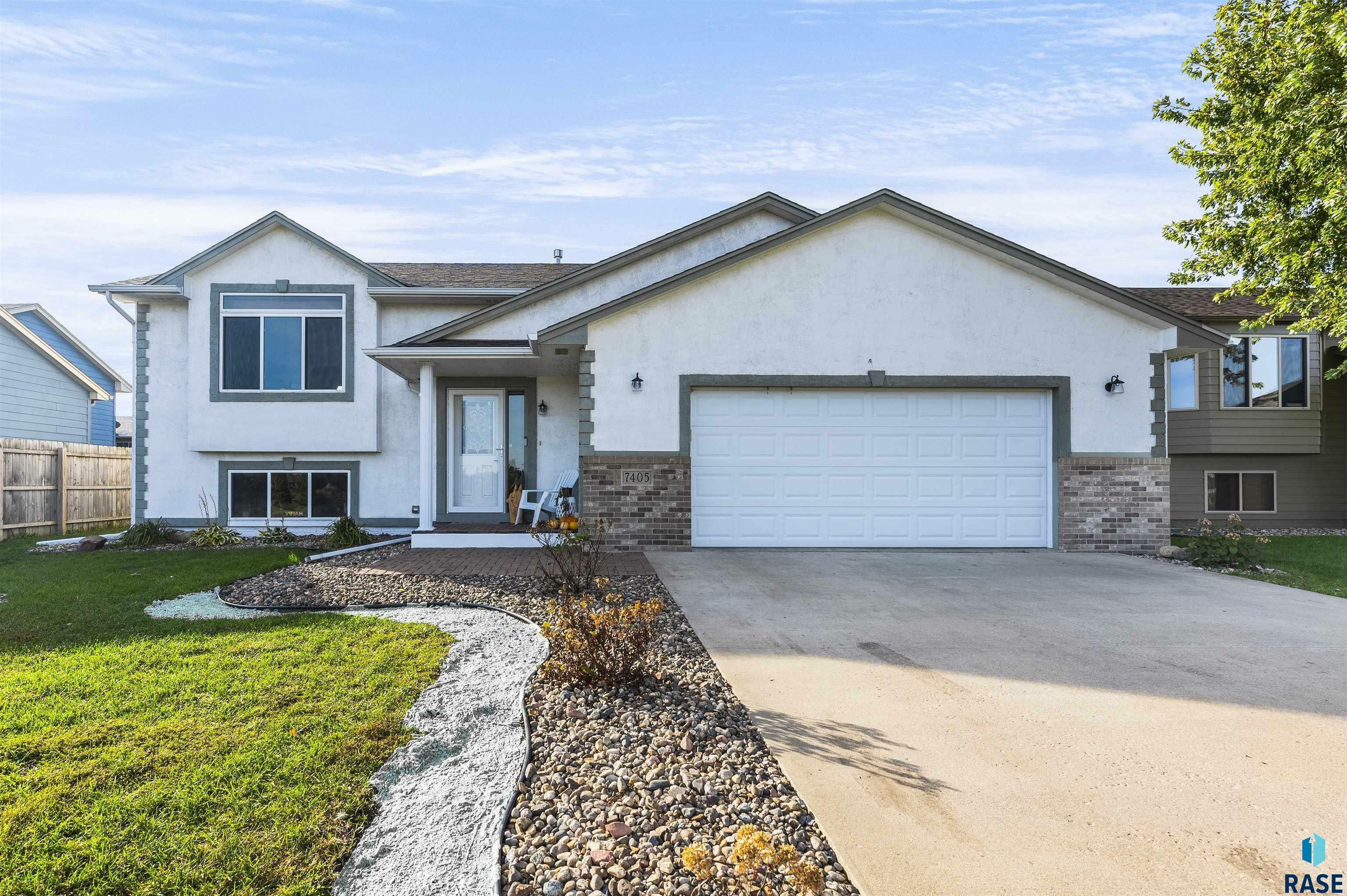 Property Photo:  7405 W 64th St  SD 57106 