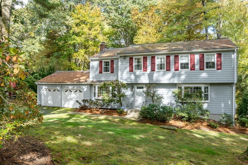 Property Photo:  17 Colonial Dr  MA 01701 