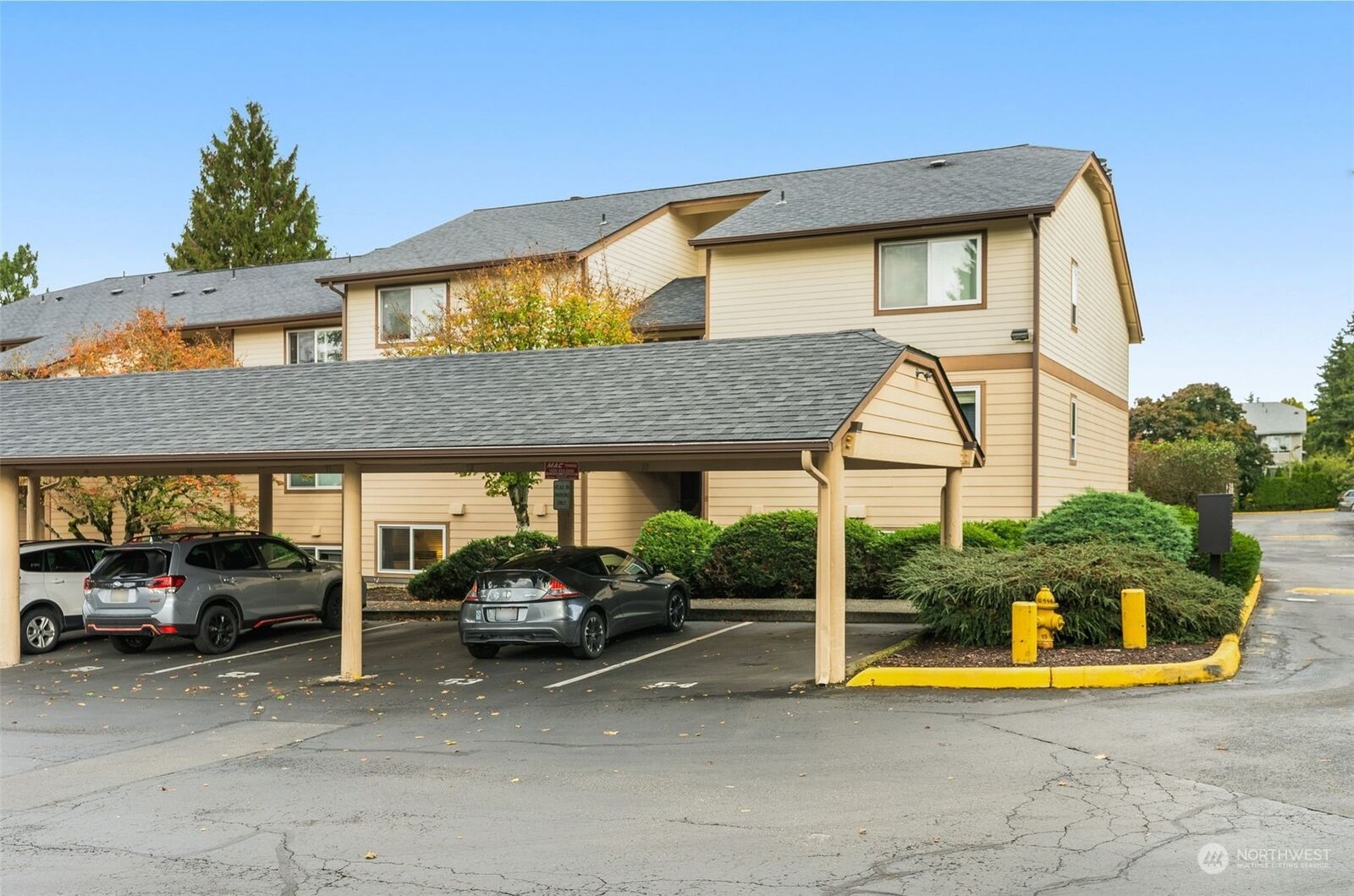 Property Photo:  12514 NE 142nd Lane D103  WA 98034 