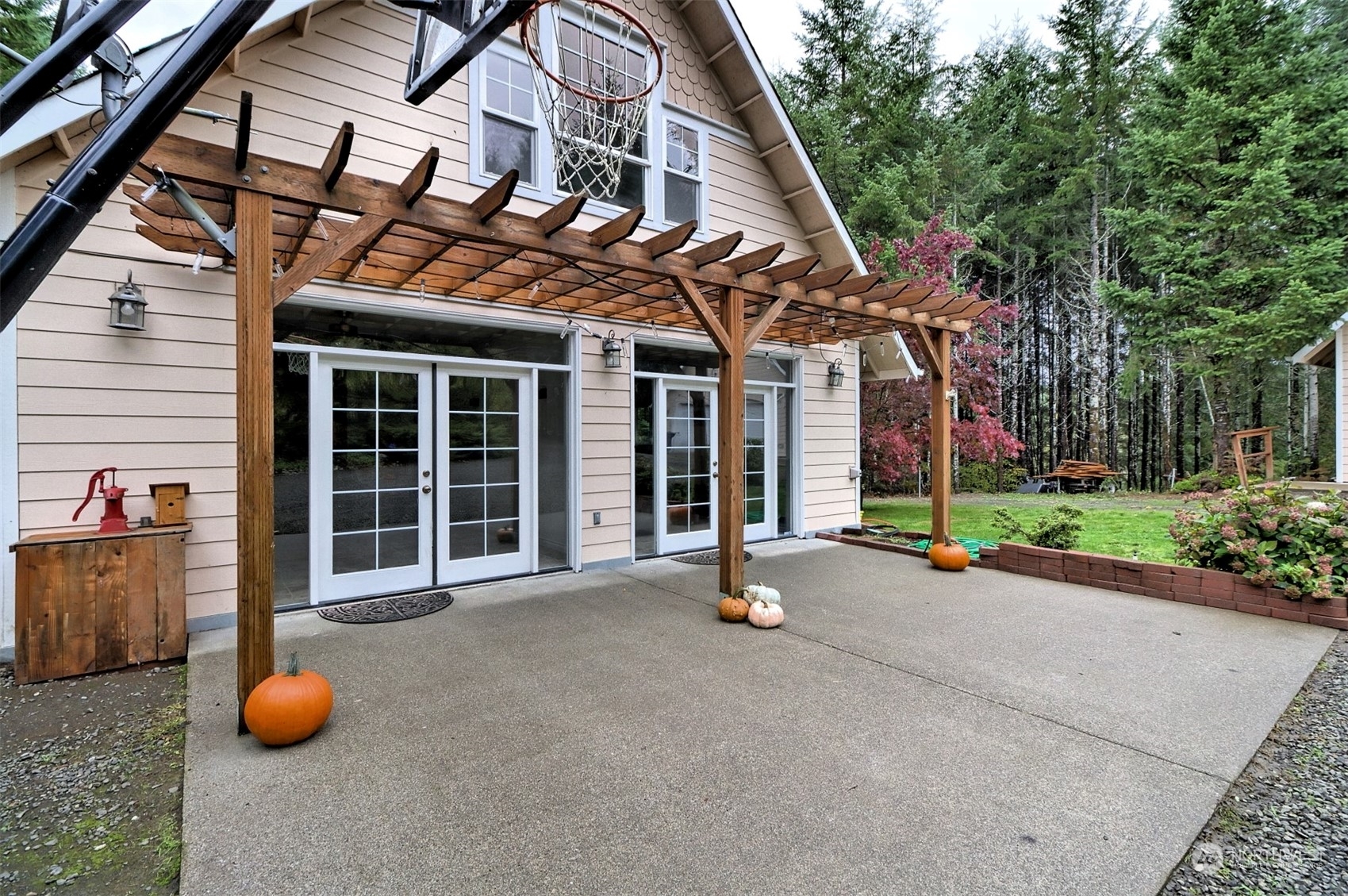 Property Photo:  131 SE Ashley Road  WA 98584 