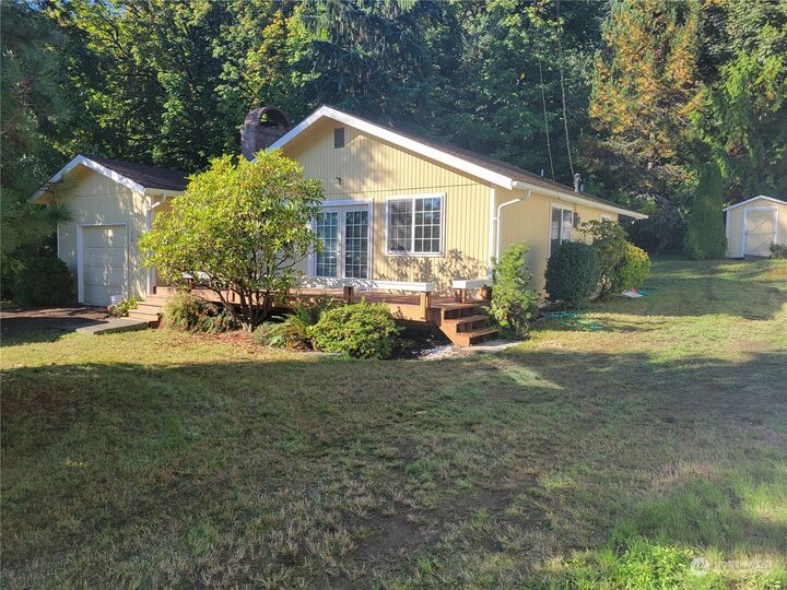 Property Photo:  70 N Ayock Beach Drive  WA 98555 