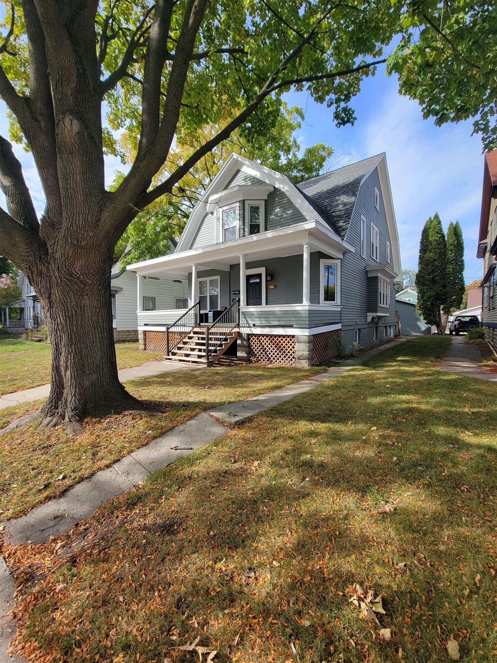 Property Photo: 114 S Ashland Avenue WI 54303