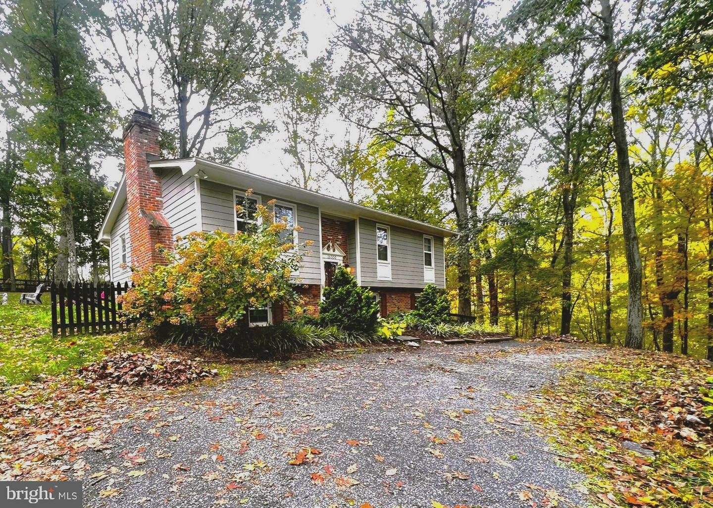 Property Photo:  16300 Hampton Road  VA 20158 