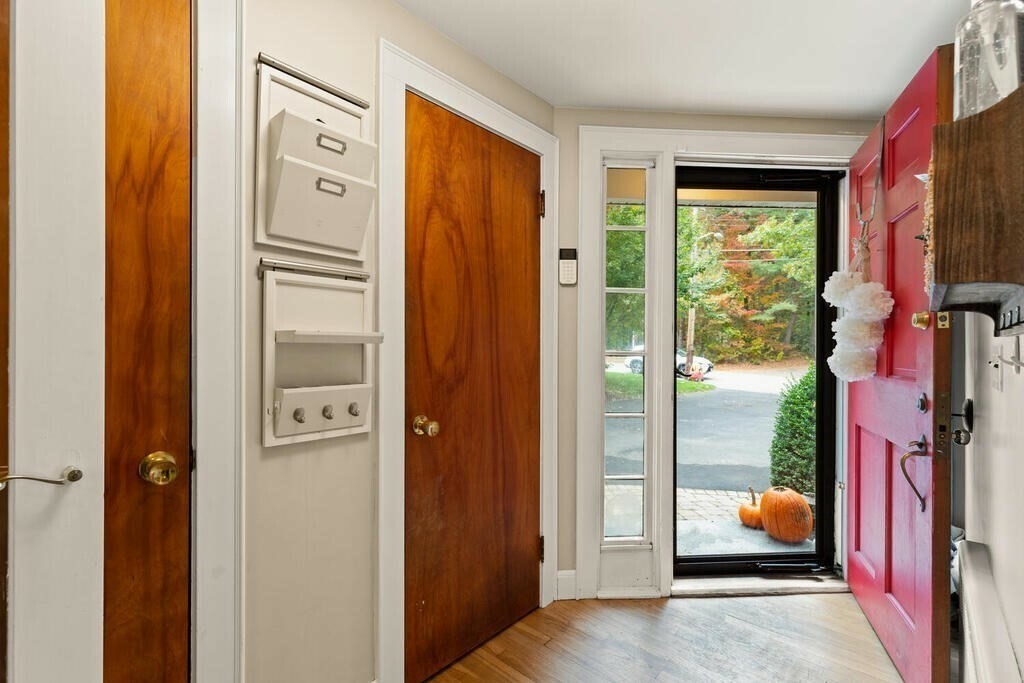Property Photo: 89 Brook Rd MA 02067