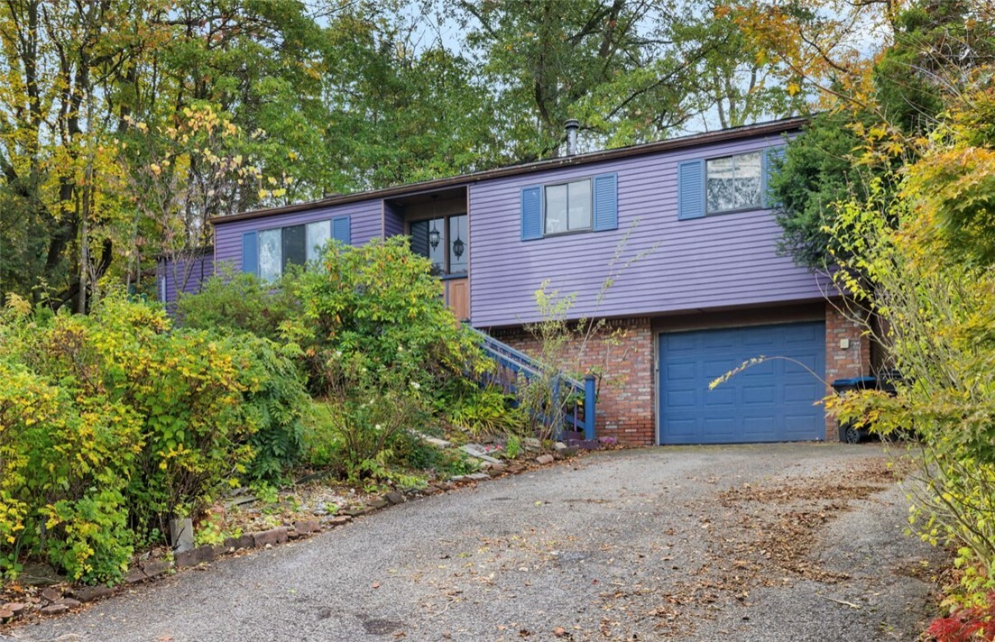 Property Photo: 361 Seminole Ave PA 15237