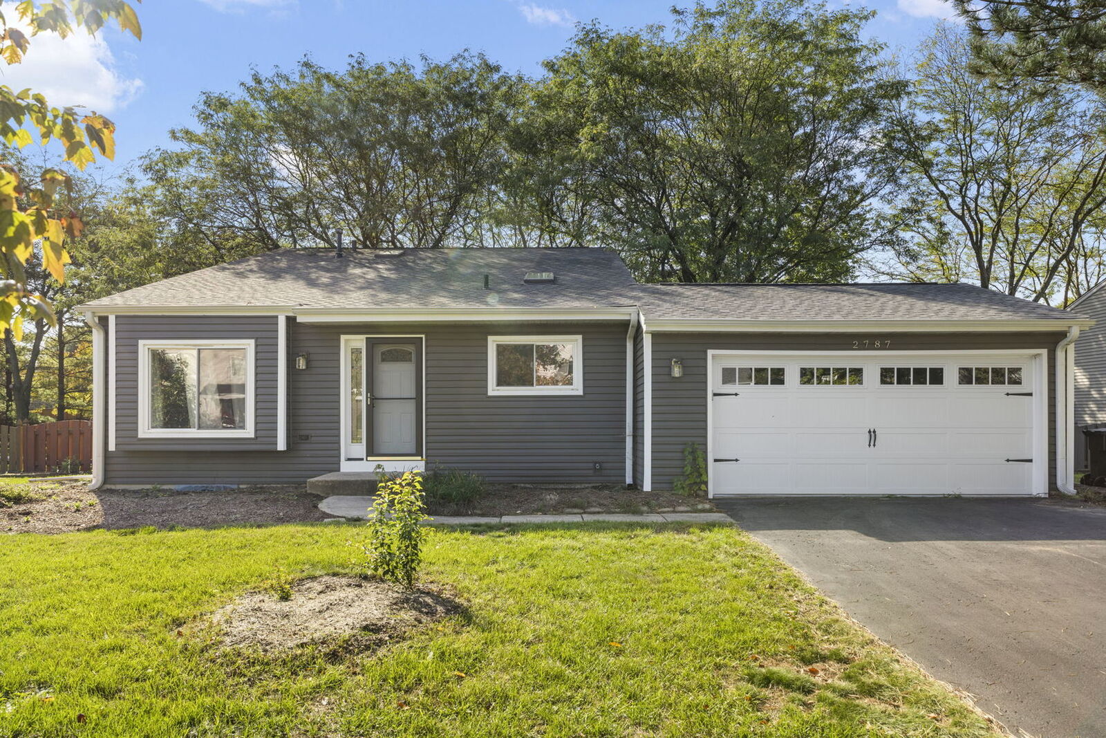 Property Photo:  2787 Springdale Circle  IL 60564 