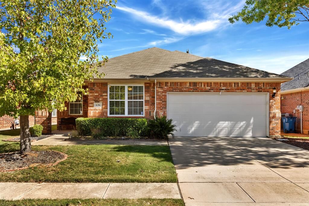 Property Photo:  636 Montgomery Drive  TX 75065 