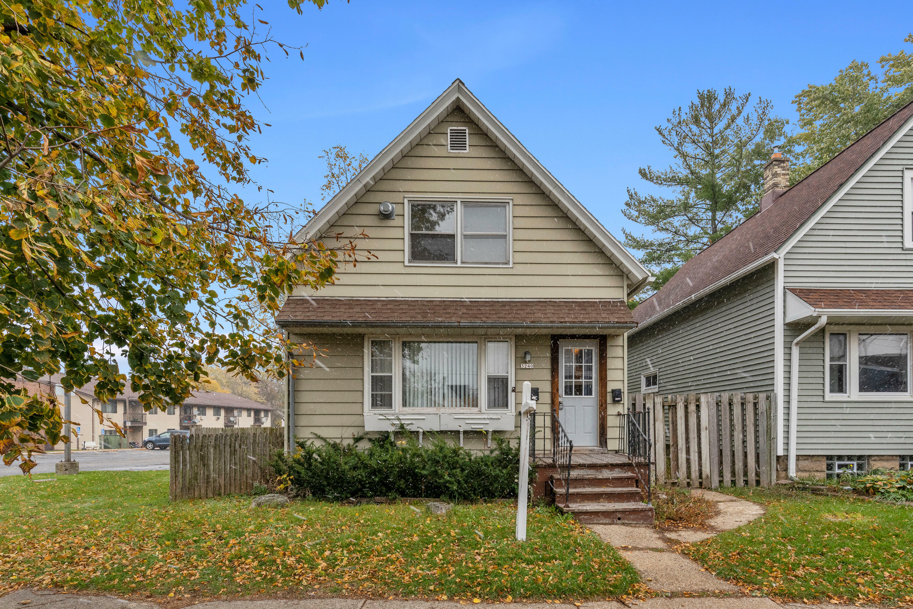 Property Photo: 3240 N Dousman St A WI 53212