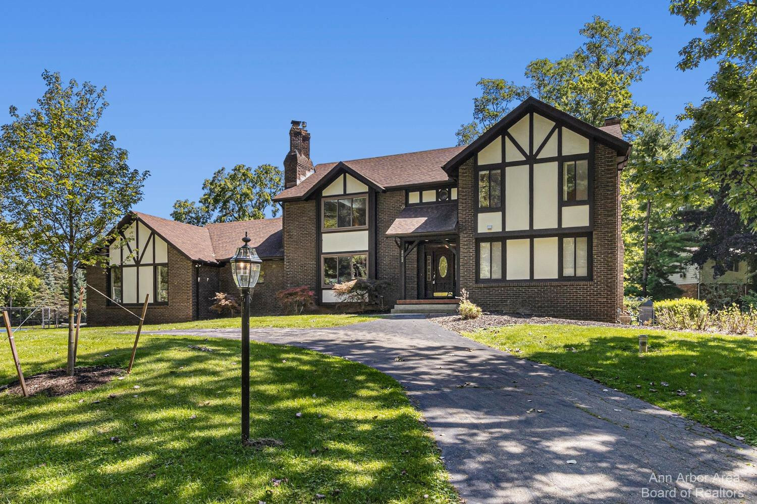 Property Photo: 2562 Blueberry Lane MI 48103