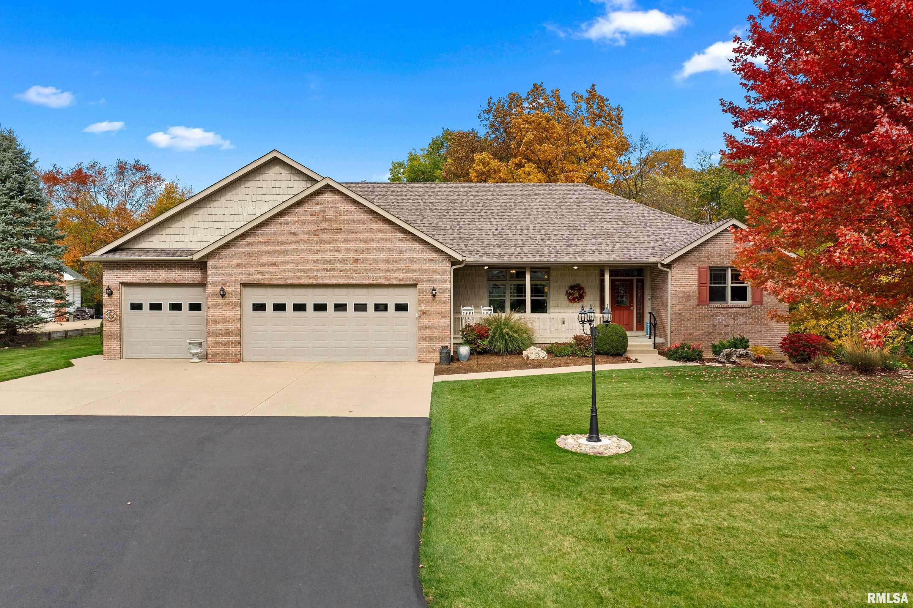 4 bed East Peoria home for sale: 135 Barrington Lane, East Peoria, IL 61611