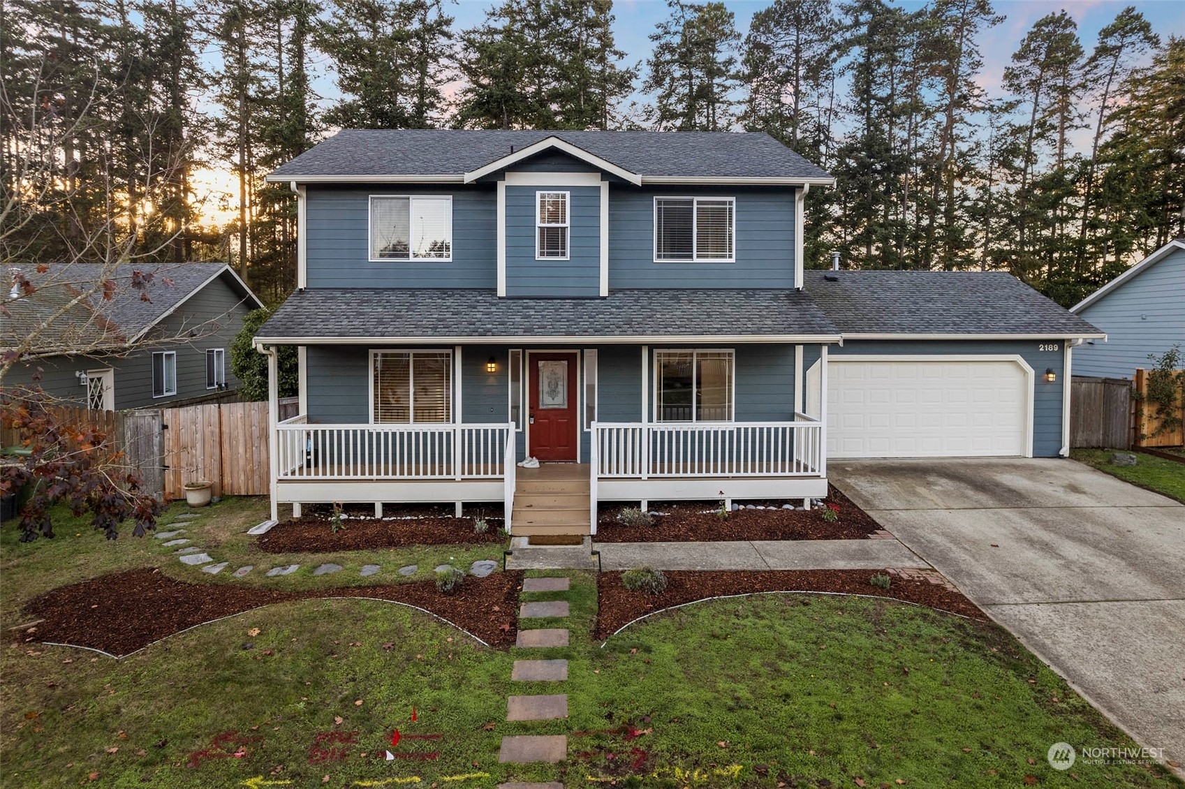 Property Photo:  2189 SW Rosario Place  WA 98277 