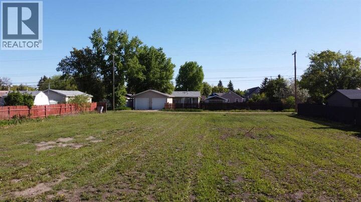 Property Photo:  301234 5 Avenue  AB T9W 1L8 