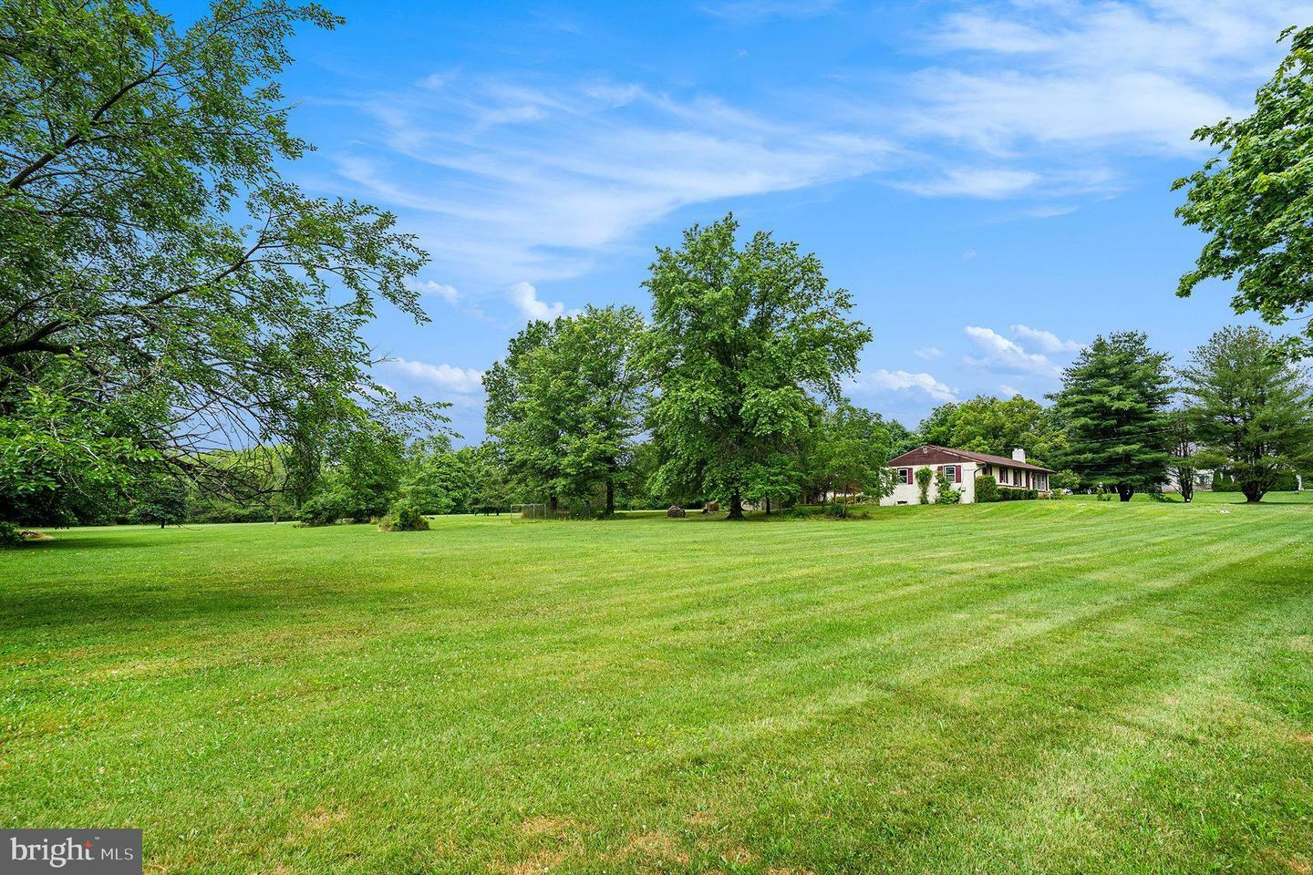 Property Photo:  L59-002 Limekiln Pk  PA 18914 