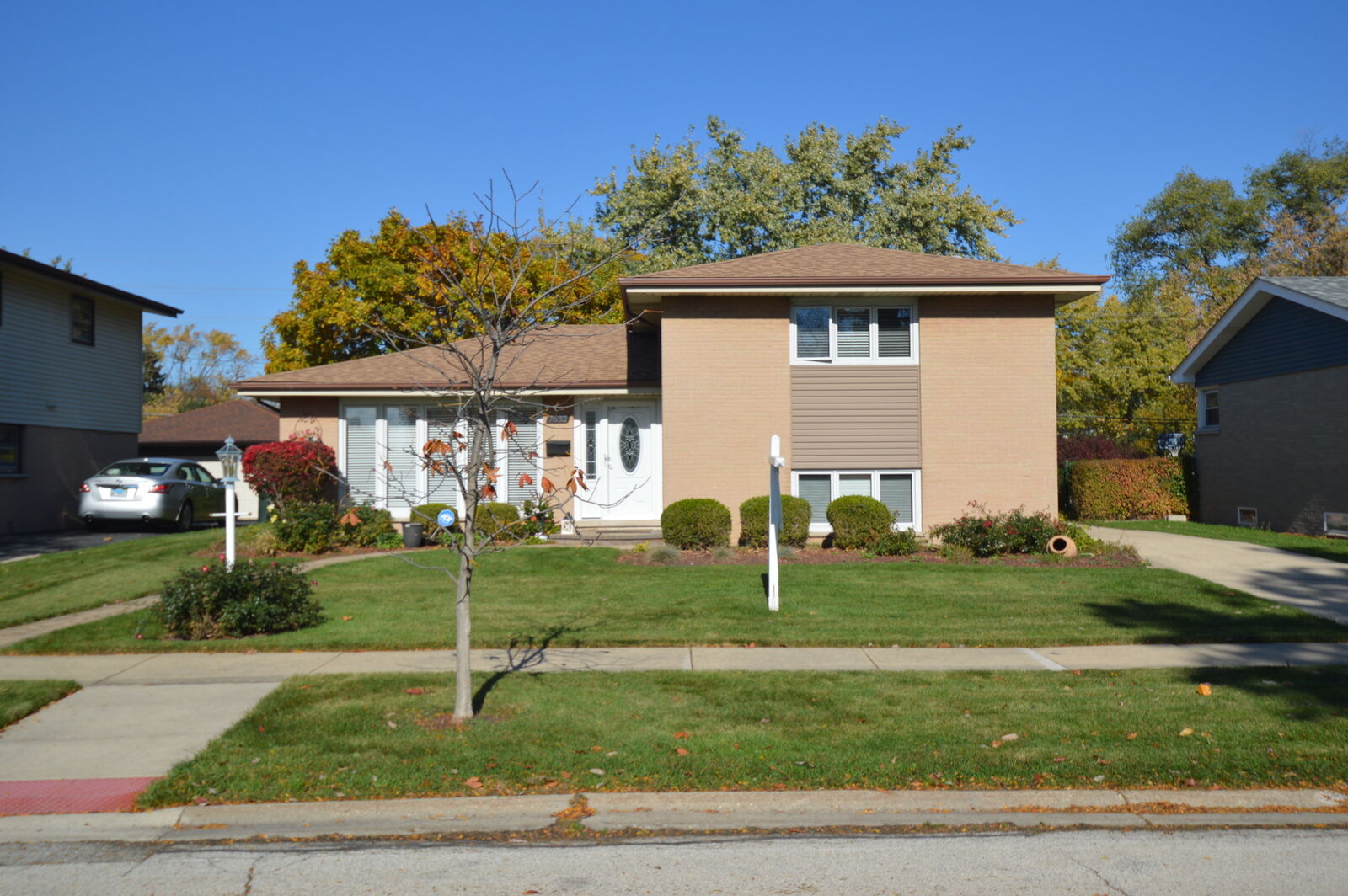 Property Photo:  7632 Palma Lane  IL 60053 