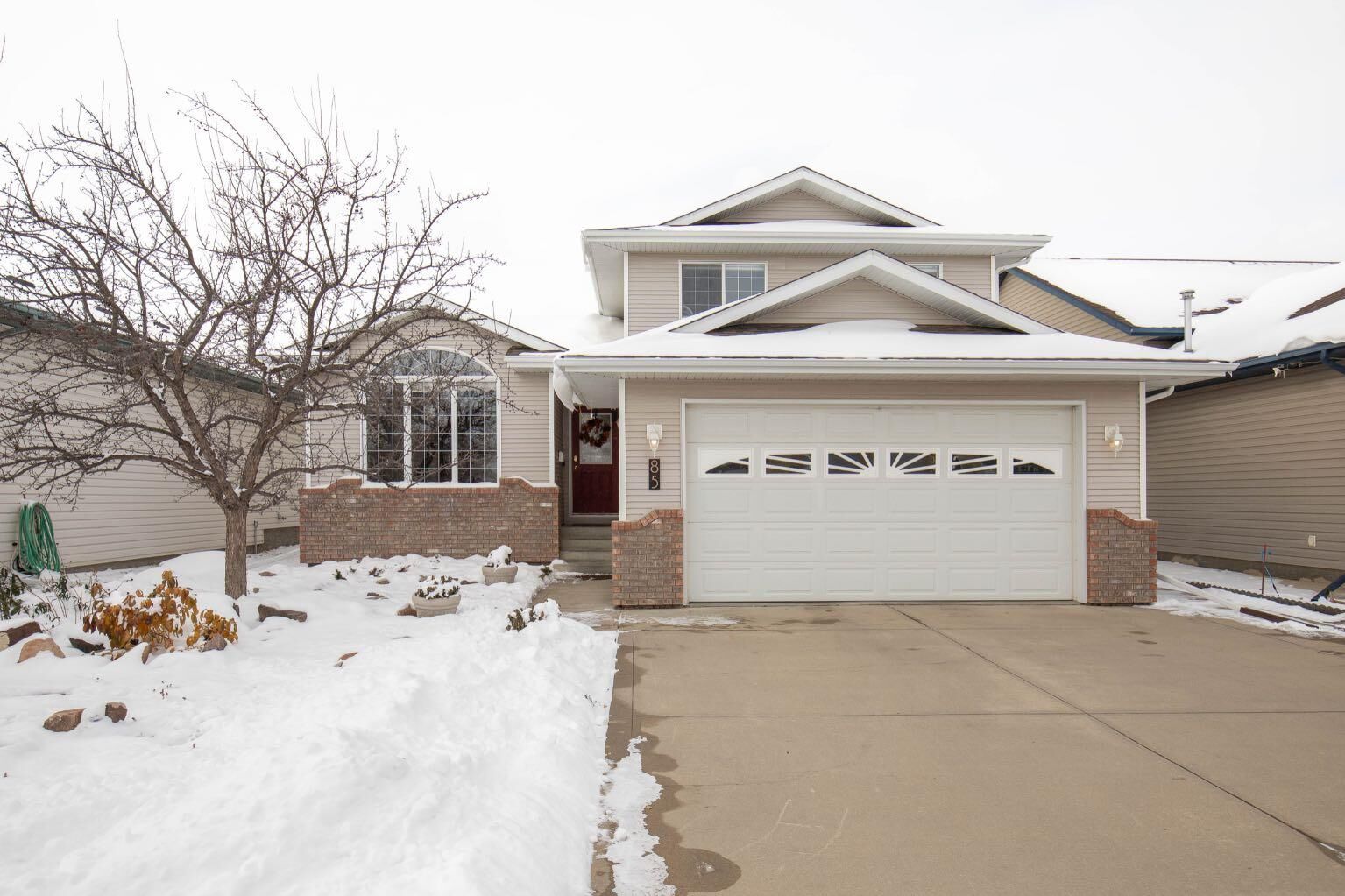 Property Photo: 85 Archibald Crescent AB T4R 2X4