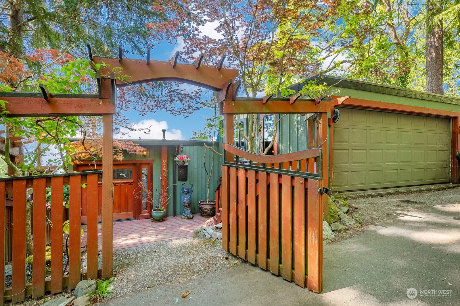 Property Photo:  244 N Garden Terrace  WA 98225 