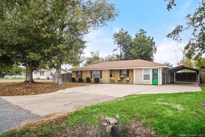 2415 Greenlawn Street  Lake Charles LA 70607 photo