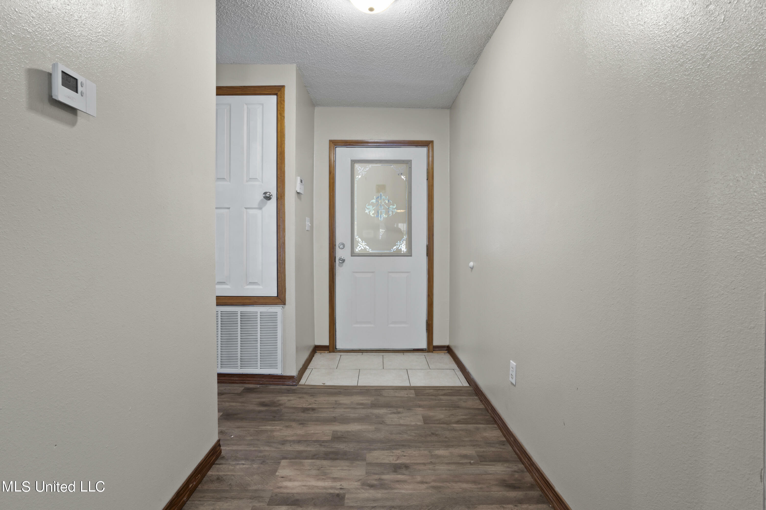 Property Photo:  1504 S 9th Street  MS 39564 