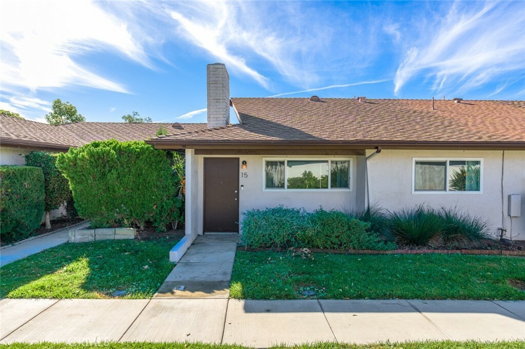 Property Photo:  1800 E Heim Avenue 15  CA 92865 