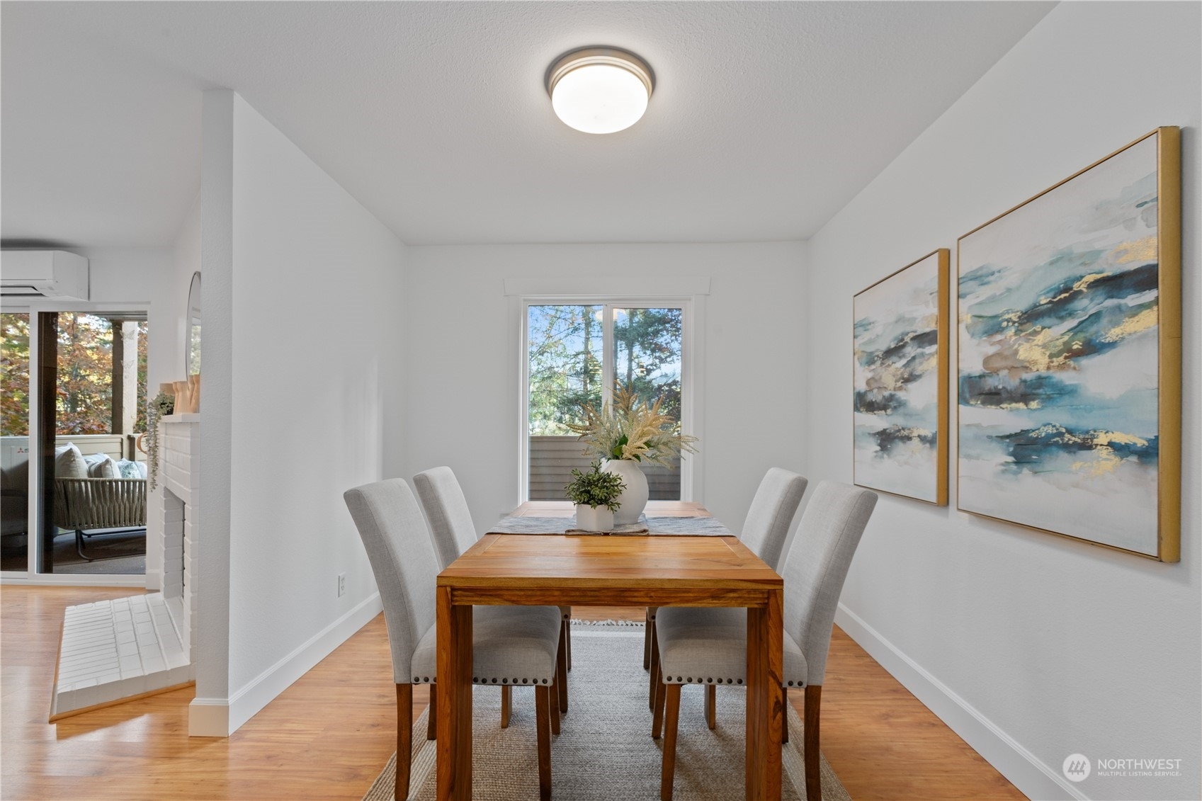 Property Photo: 10522 NE 32nd Place J101 WA 98004