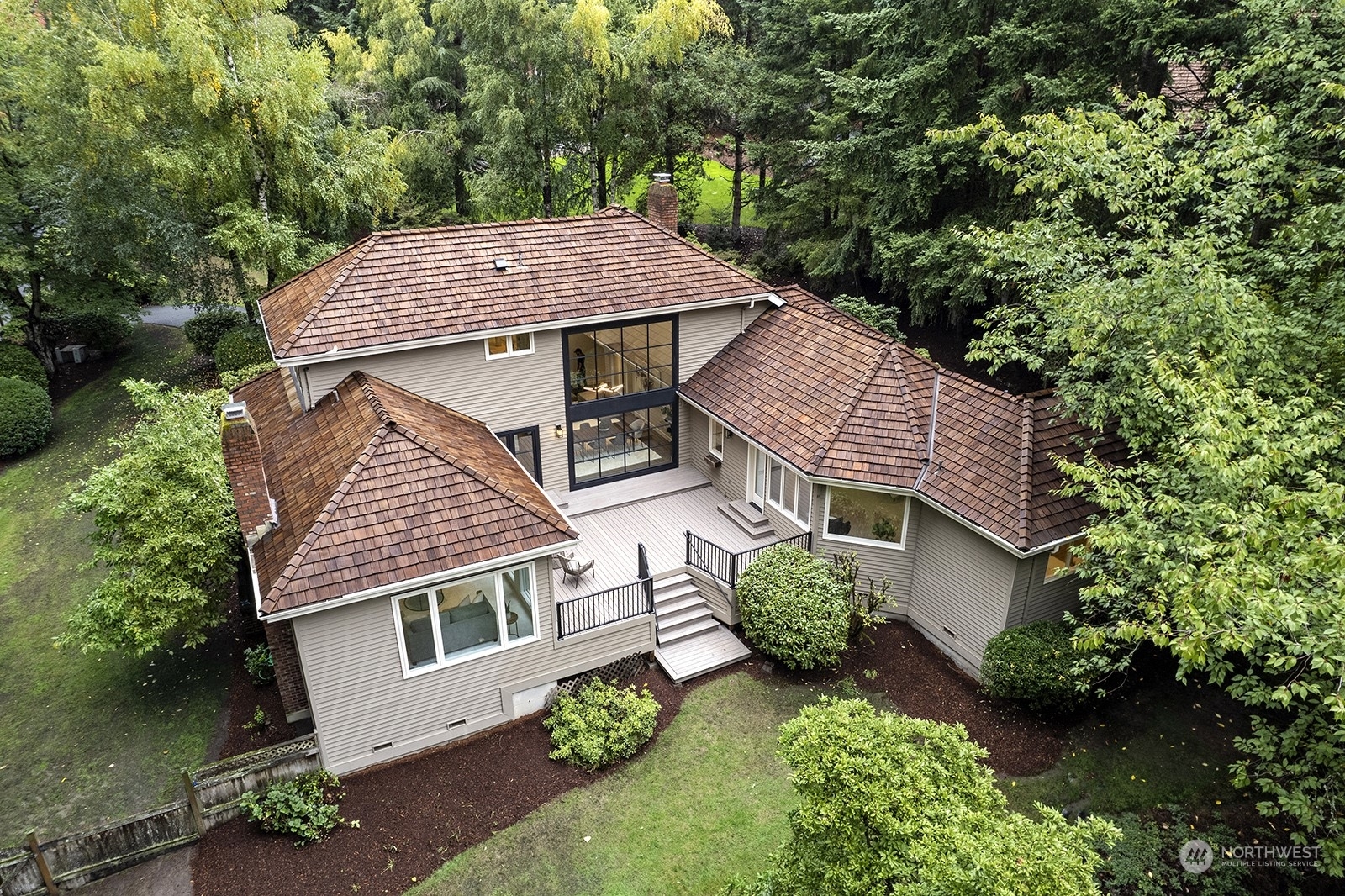 Property Photo:  4100 118th Avenue NE  WA 98033 