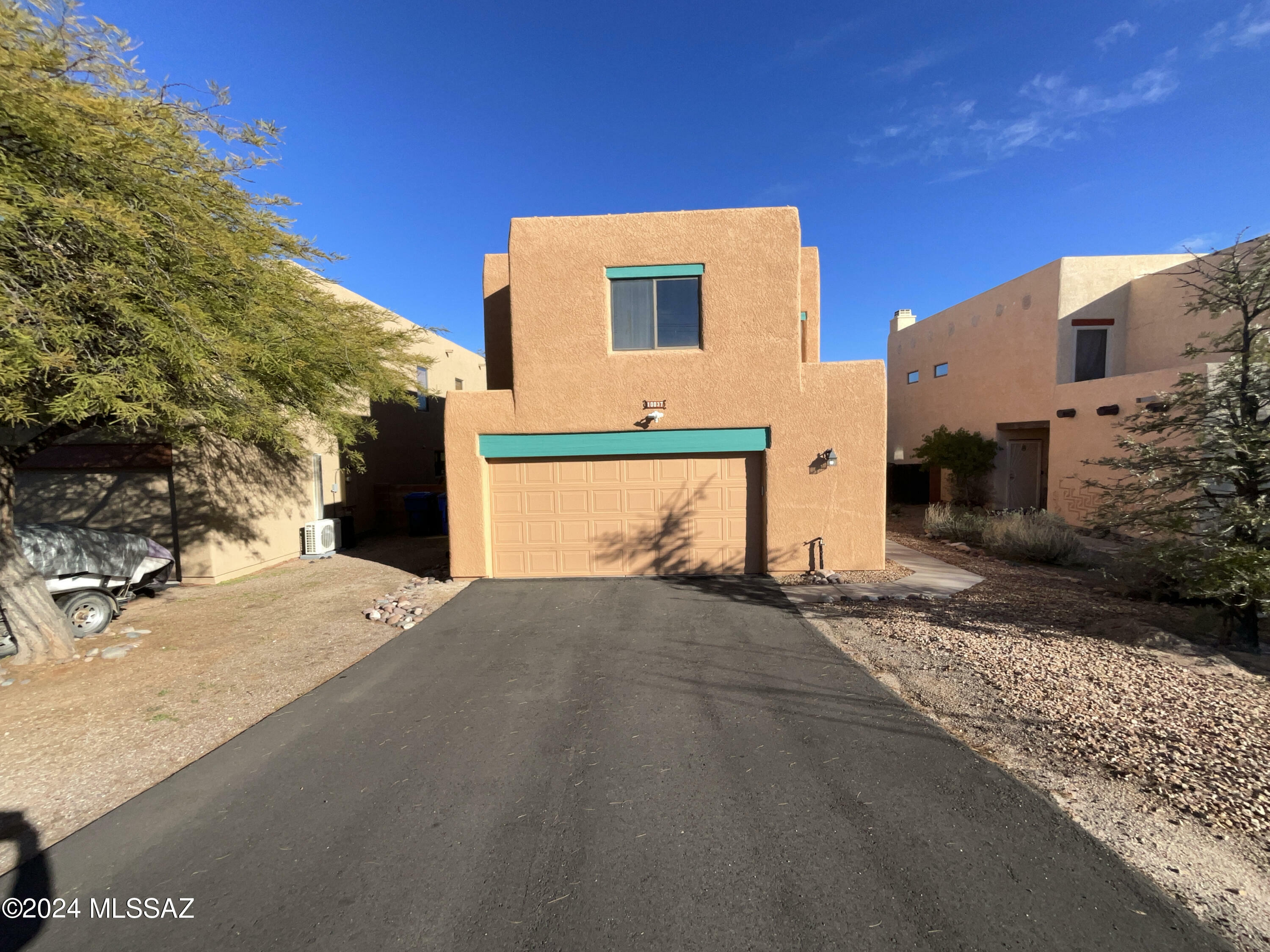 Property Photo:  10037 E Escalante Road  AZ 85730 