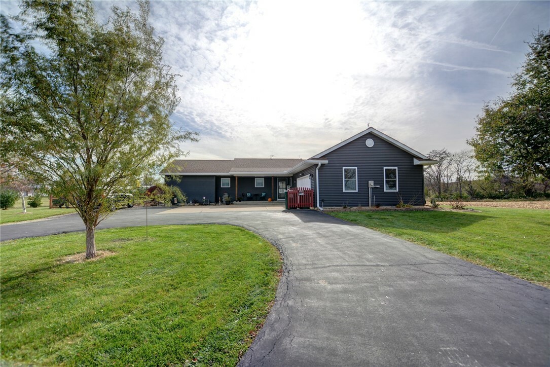 Property Photo:  8871 Caleb Road  IL 62501 