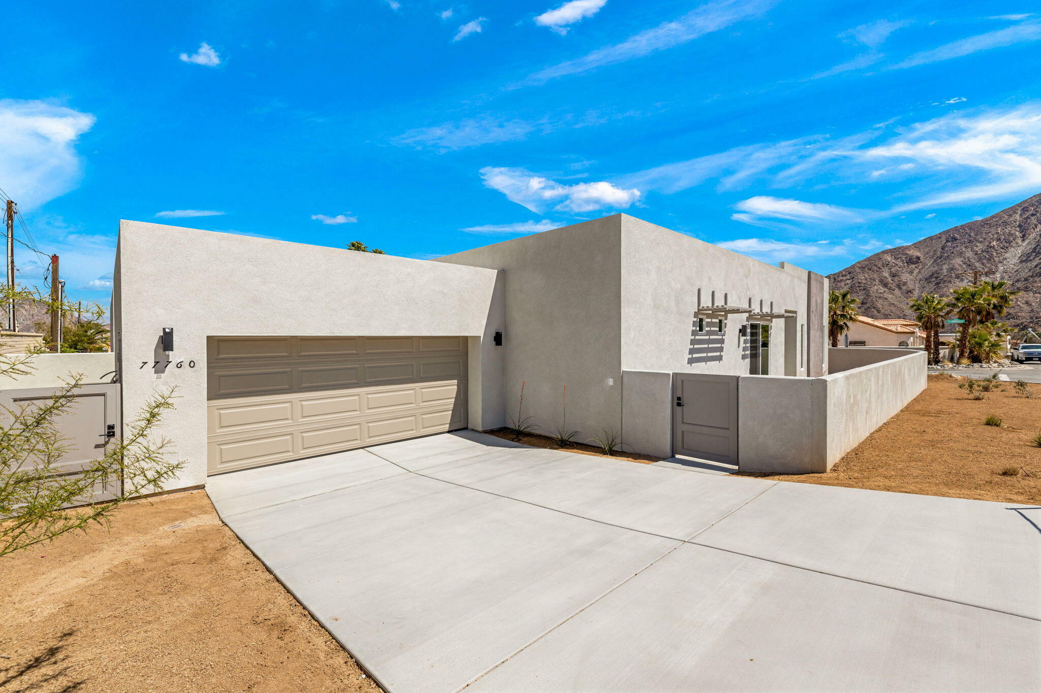 Property Photo: 77760 Calle Colima CA 92253