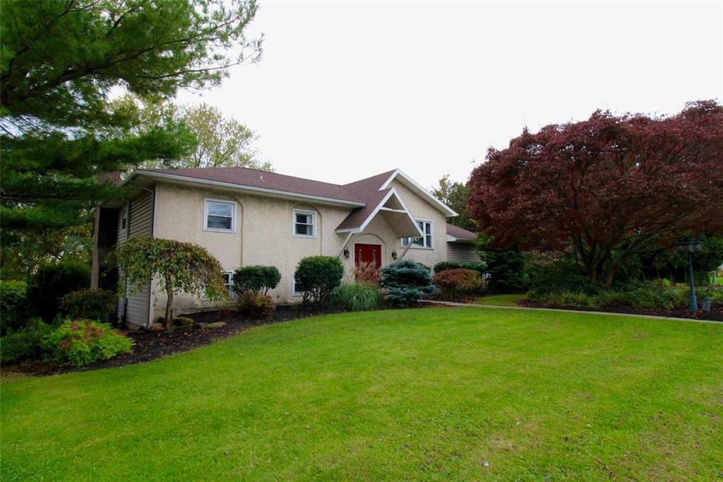 Property Photo:  5944 Portland Drive  PA 18014 