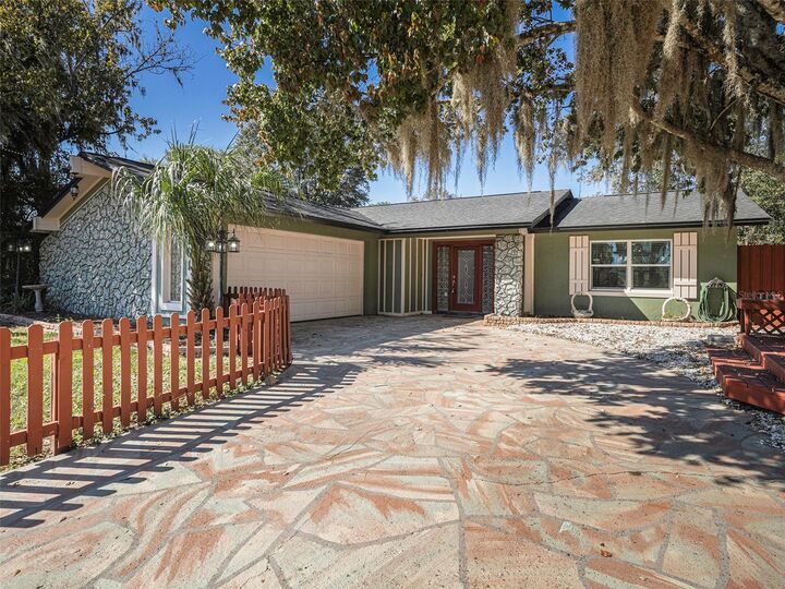 Property Photo:  3701 Coppertree Circle  FL 33511 