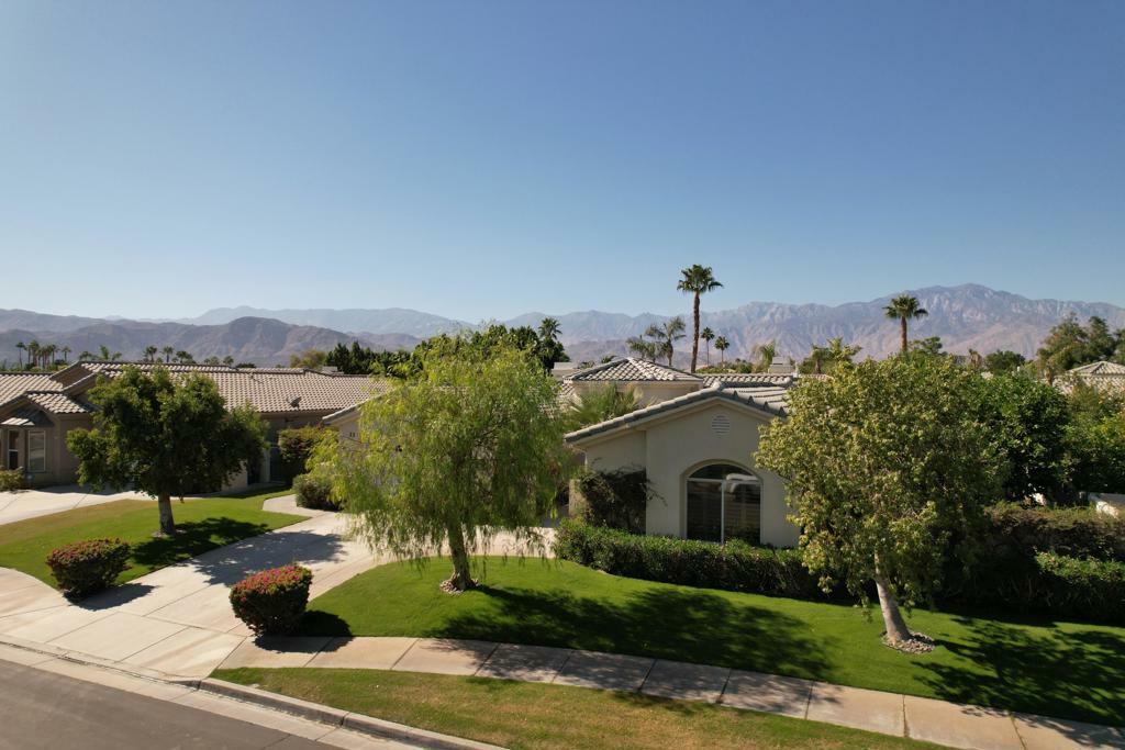 Property Photo: 13 King Edward Court CA 92270