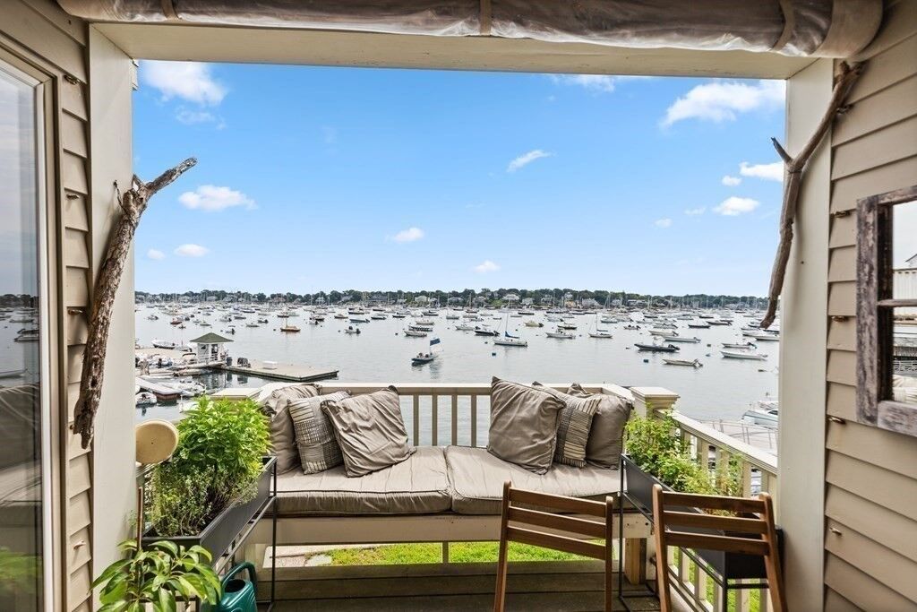 Property Photo:  24 Lee Street C4  MA 01945 