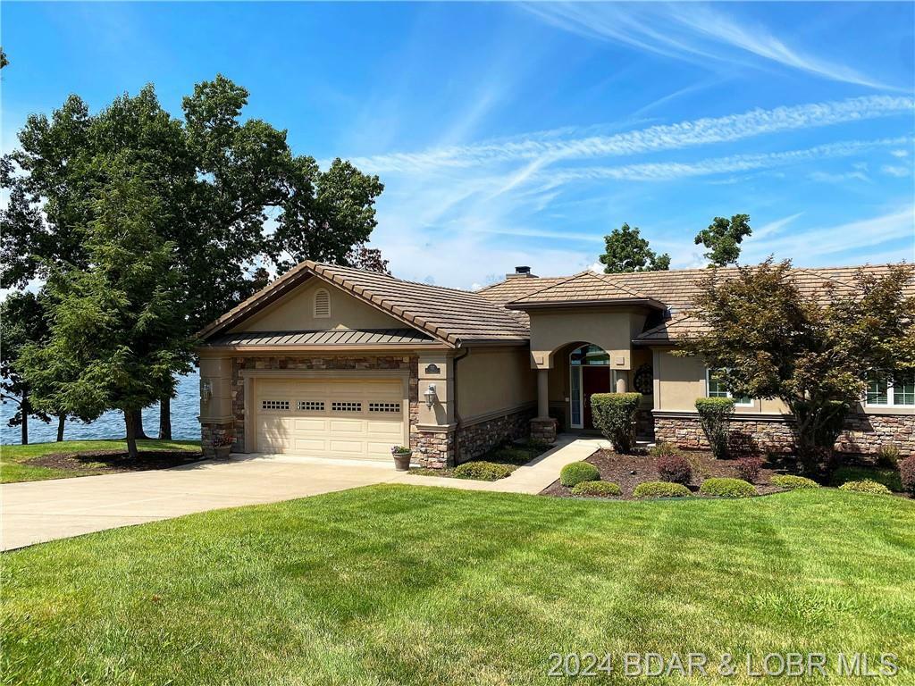 Property Photo: 212 Muirfield Court MO 65079
