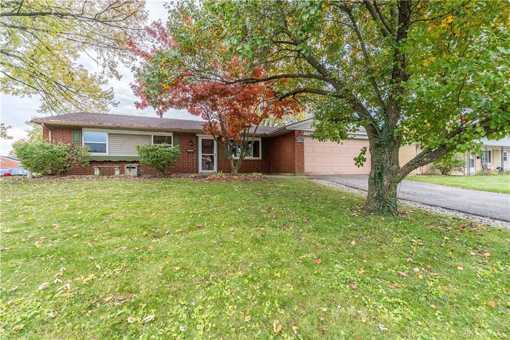 Property Photo:  1815 Nebraska Drive  OH 45385 