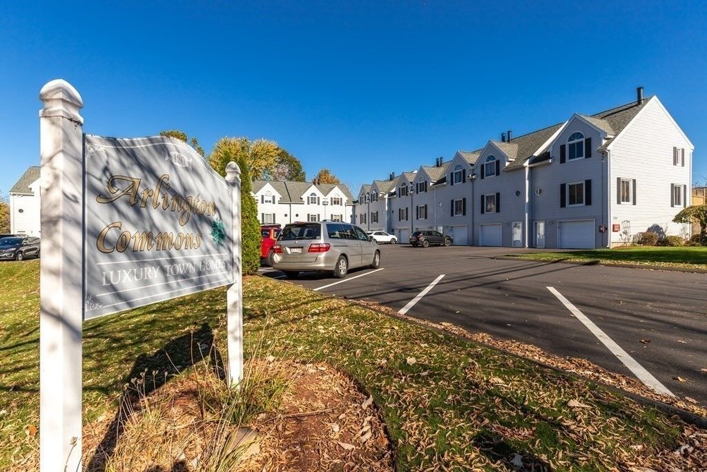 Property Photo: 120 Arlington St 4 MA 01826