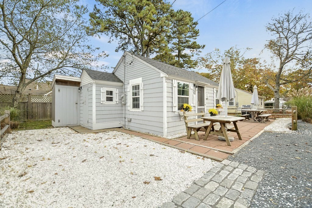 Property Photo:  262 Old Wharf Road 103  MA 02639 