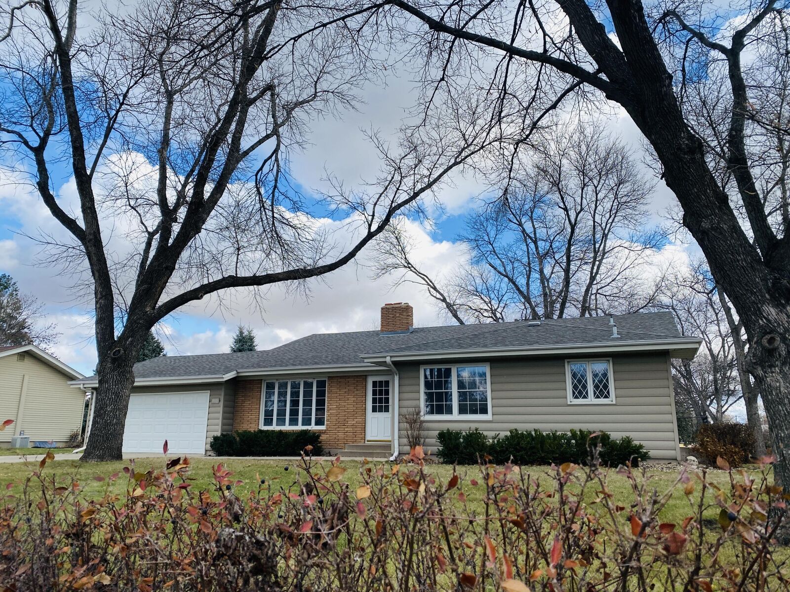 Property Photo: 1106 N 4th St SD 57401