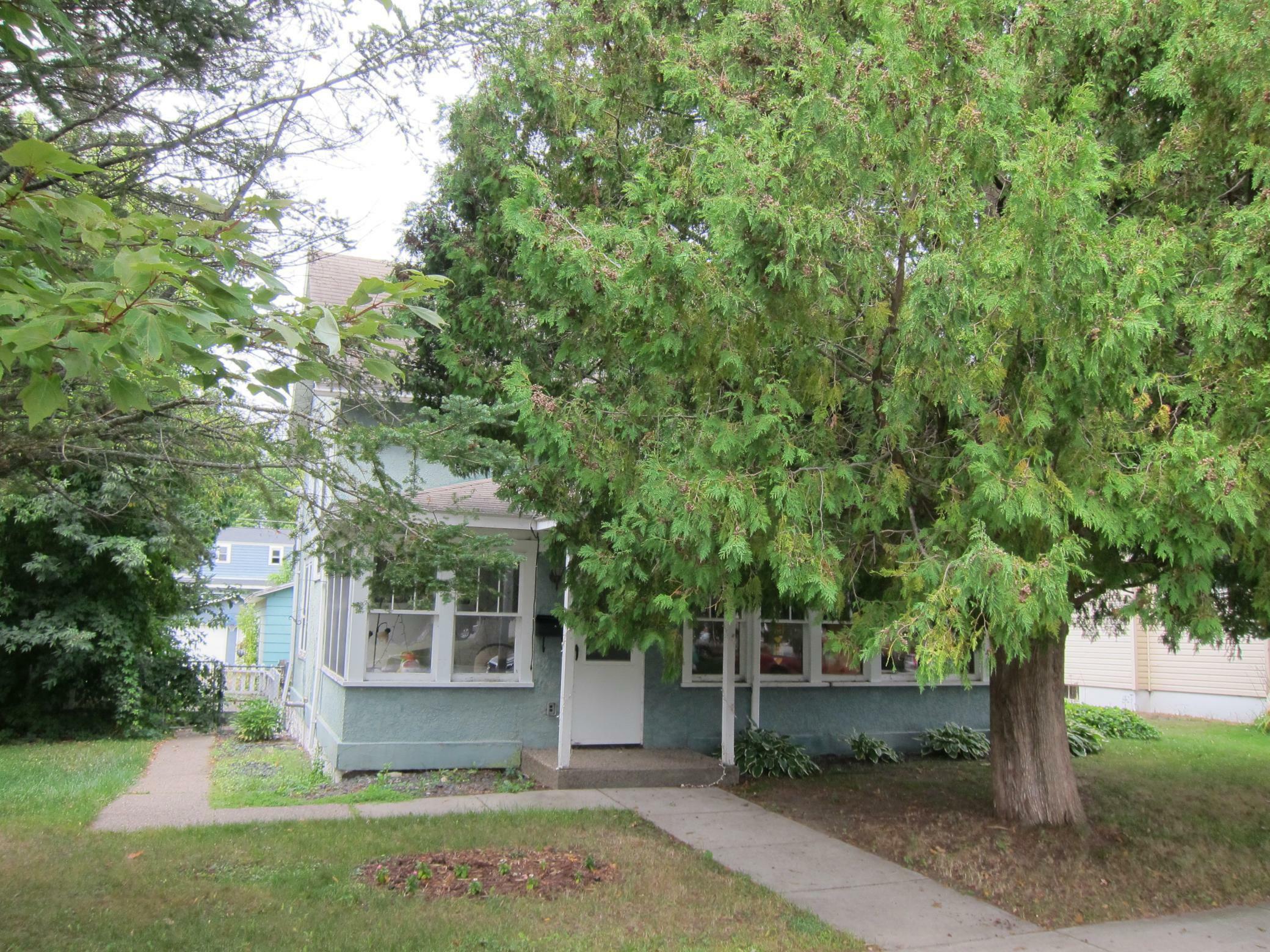 Property Photo: 811 NW 1st Avenue MN 55744