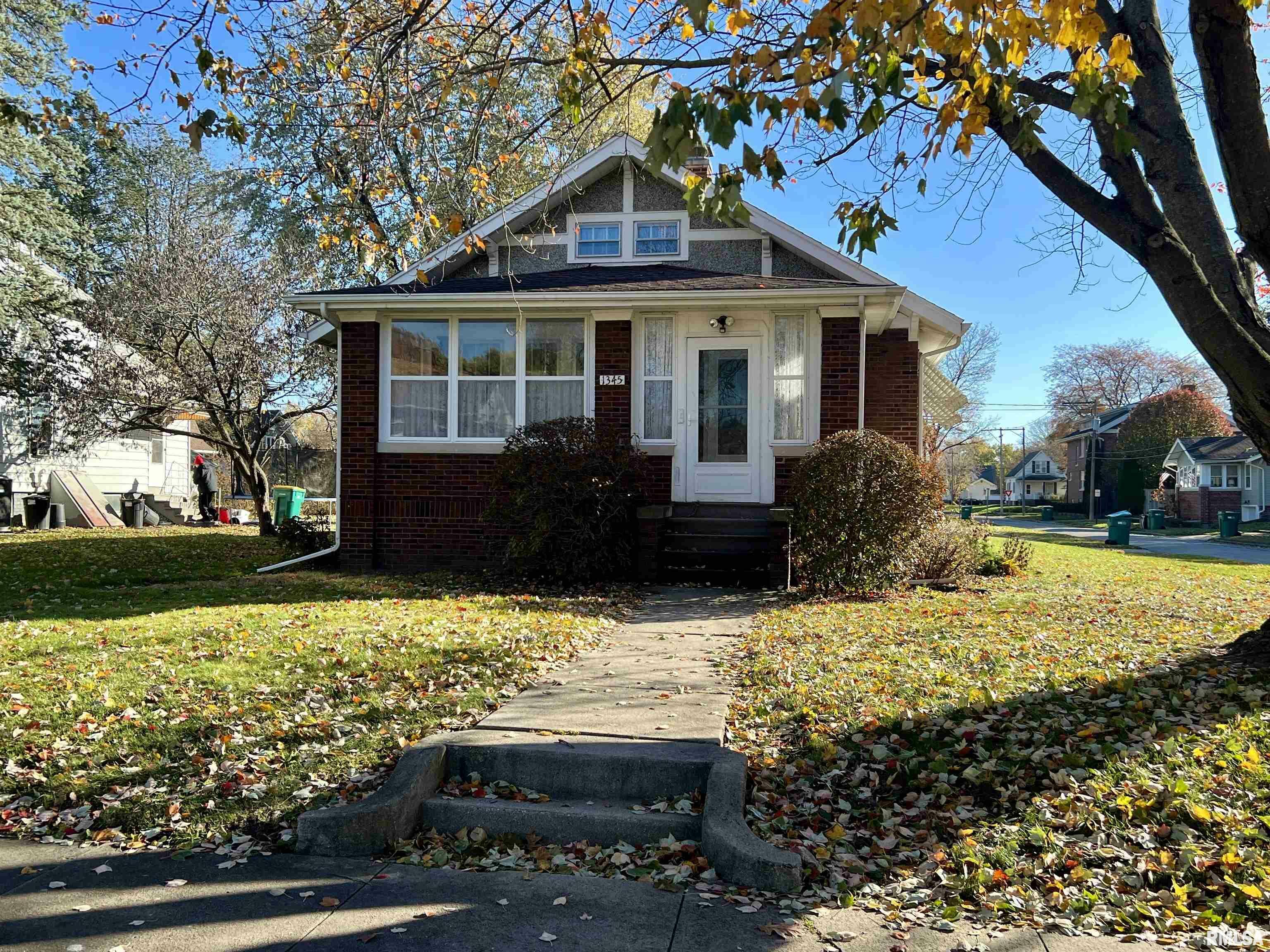 Property Photo:  1345 Prairie Street  IL 61401 