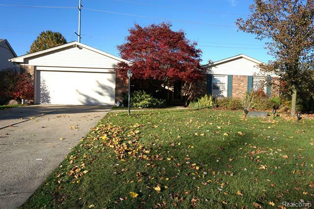 Property Photo:  17018 White Haven Drive  MI 48168 