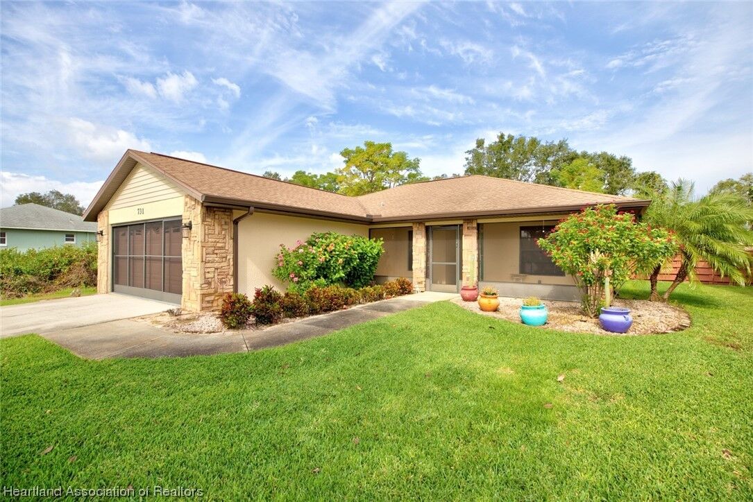 Property Photo:  731 Lake June Road  FL 33852 