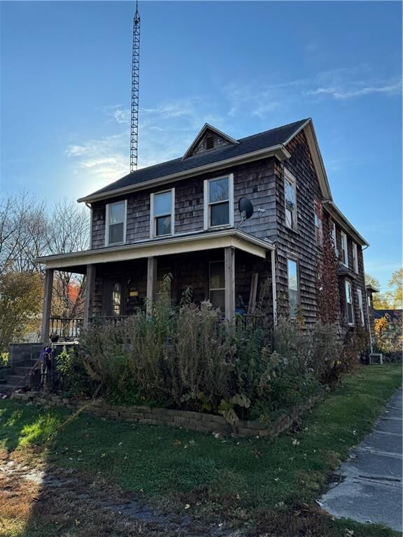 Property Photo:  2521 Western Avenue   61938 