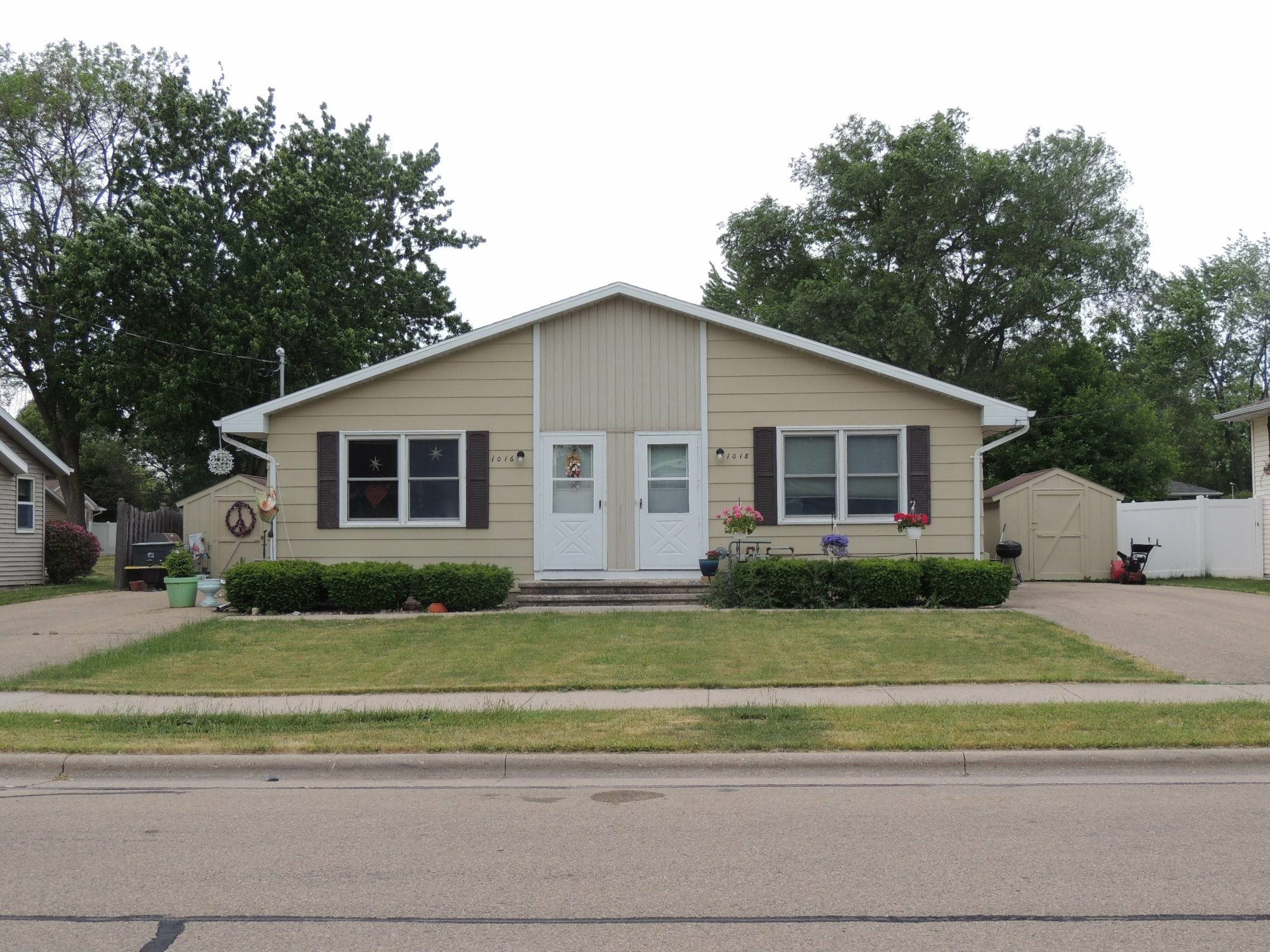 Property Photo:  1016 Grove Street  WI 54952 