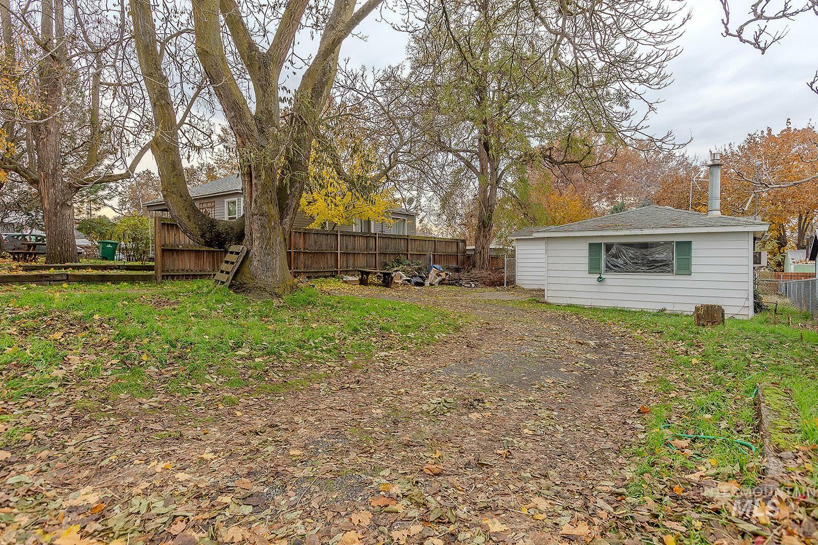 Property Photo: 1122 20th Street ID 83501-3081